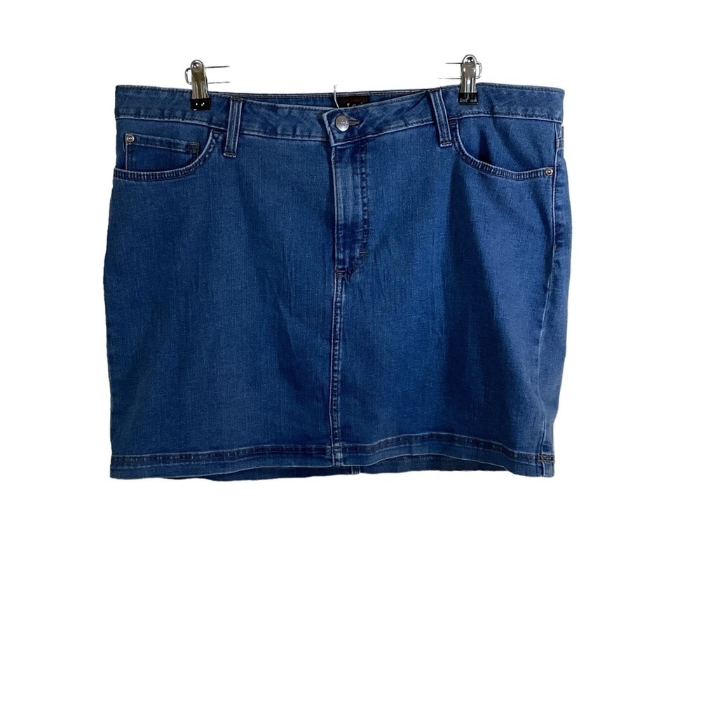 Lee’s Women’s Denim Skort.  Golf Tennis.  Size 20M